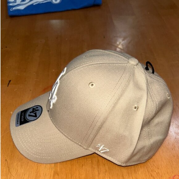 NEW LA Dodgers Bundle Mitchell & Ness Unisex M Tee & '47 Adjustable Hat MSRP $75 - Picture 3 of 6